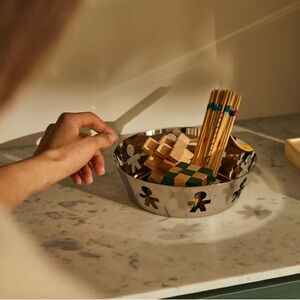 Alessi Italy Silver Metal King Kong Cutout Girotondo Basket